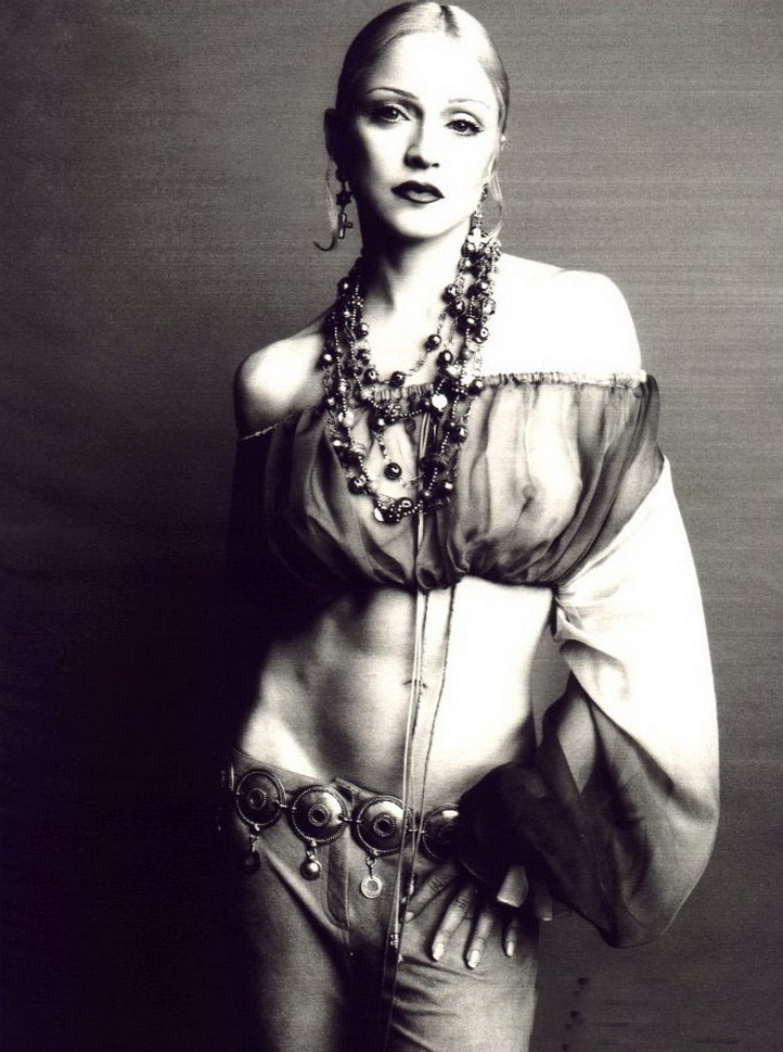 Madonna en tenue sexy